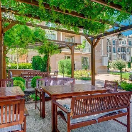 Izida Palace A30 Apartament Sunny Beach